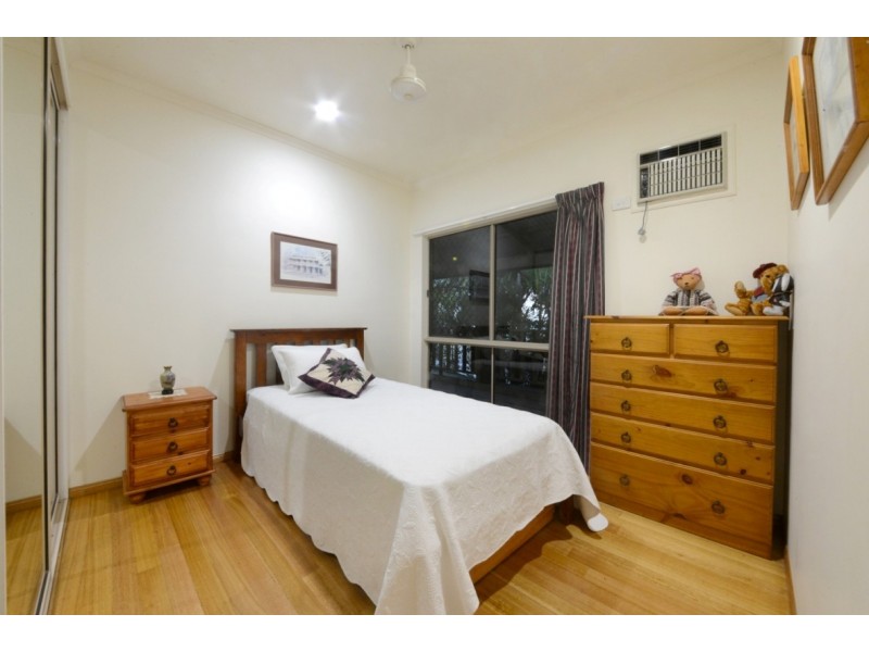 5 Gregory Court, Cannonvale QLD 4802