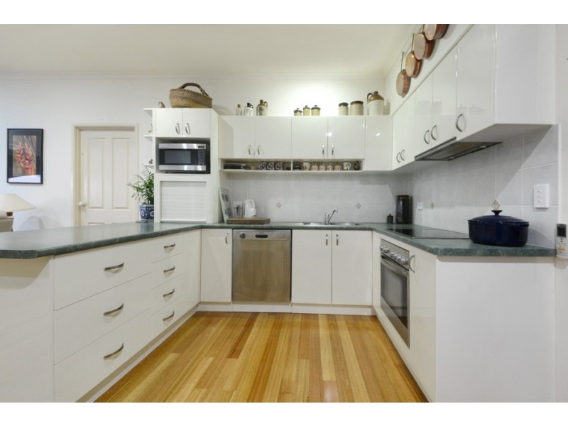 5 Gregory Court, Cannonvale QLD 4802