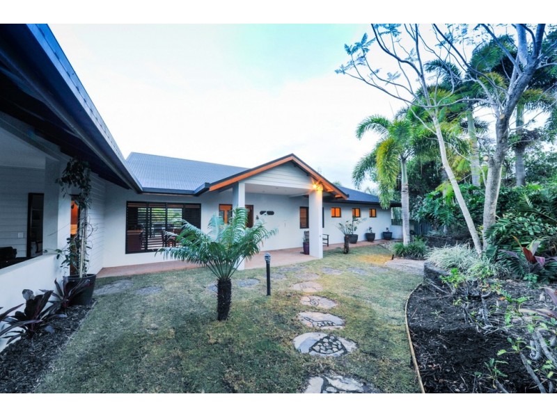 27/14 Hamilton Avenue, Cannonvale QLD 4802