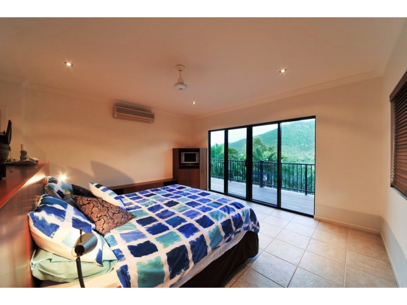 27/14 Hamilton Avenue, Cannonvale QLD 4802