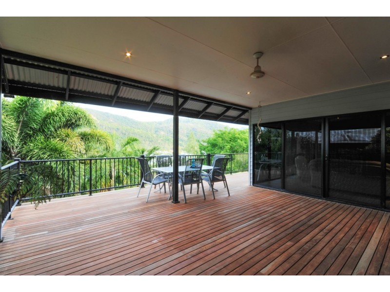 27/14 Hamilton Avenue, Cannonvale QLD 4802