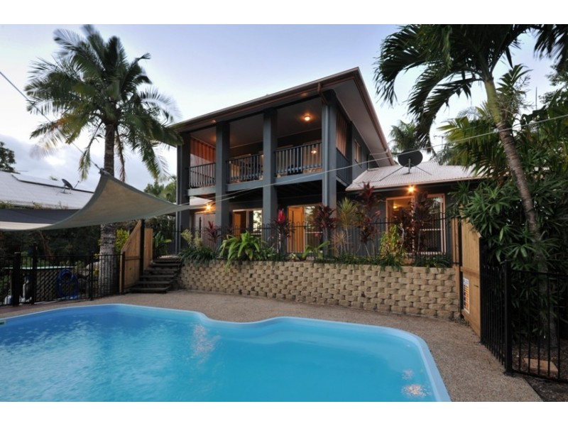 16 Panoramic Court, Cannonvale QLD 4802