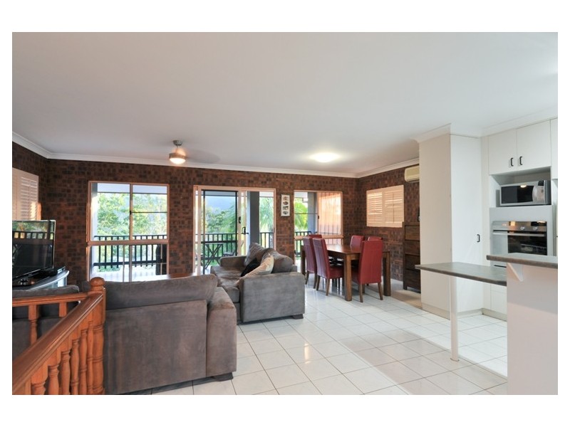 16 Panoramic Court, Cannonvale QLD 4802