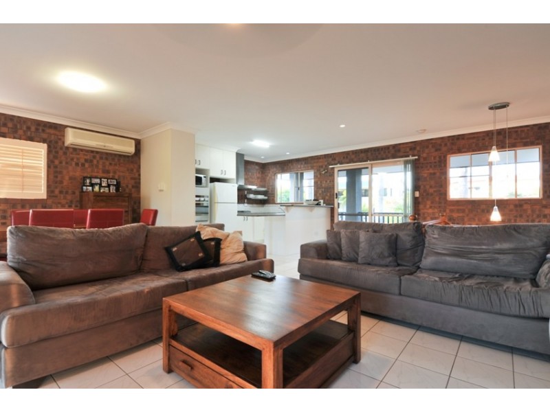 16 Panoramic Court, Cannonvale QLD 4802