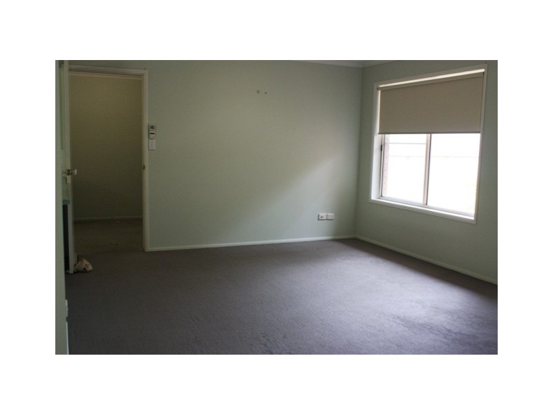 6 Esk Terrace, Cannonvale QLD 4802