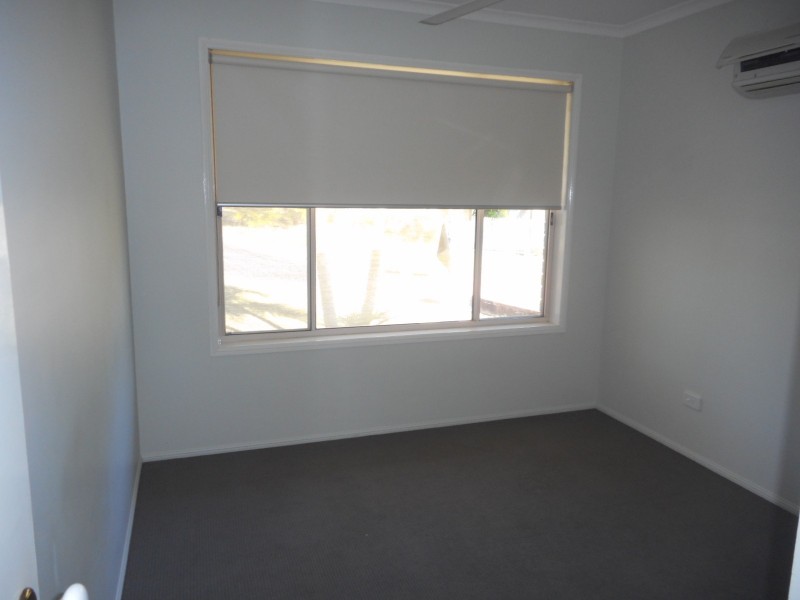 6 Esk Terrace, Cannonvale QLD 4802