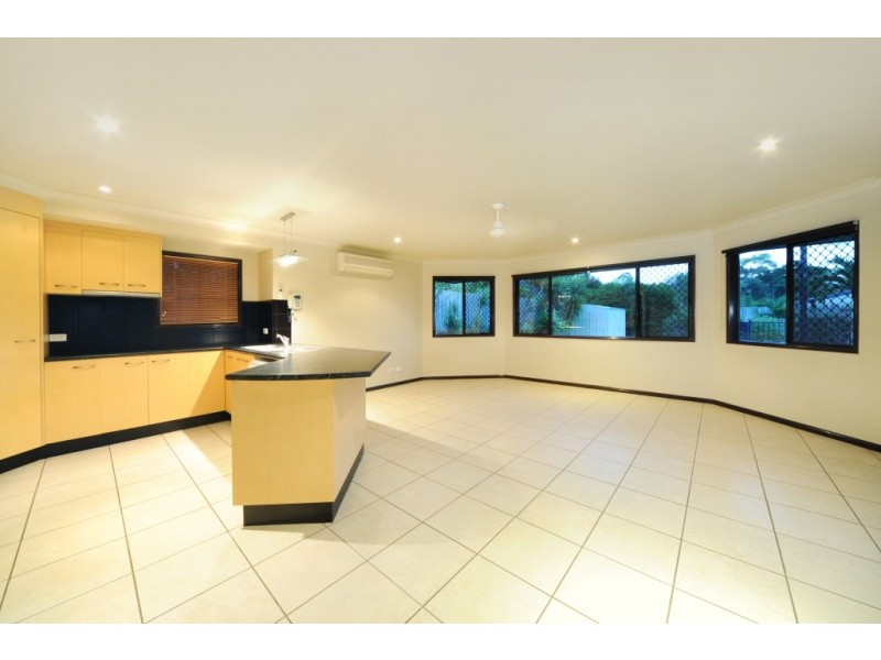 32 Sanctuary Avenue, Jubilee Pocket QLD 4802