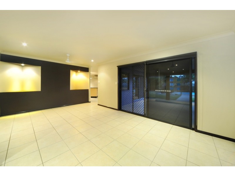 32 Sanctuary Avenue, Jubilee Pocket QLD 4802