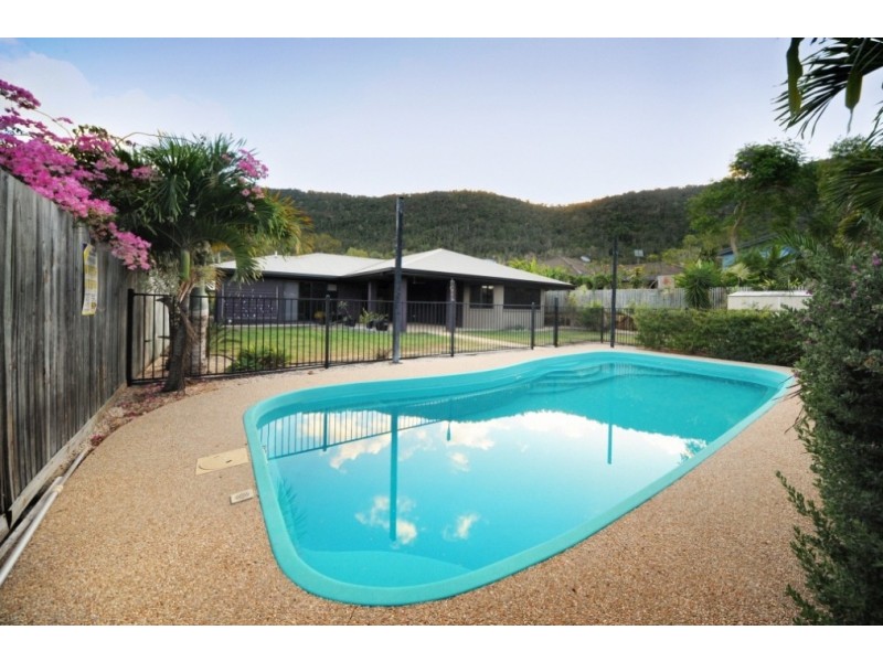 32 Sanctuary Avenue, Jubilee Pocket QLD 4802