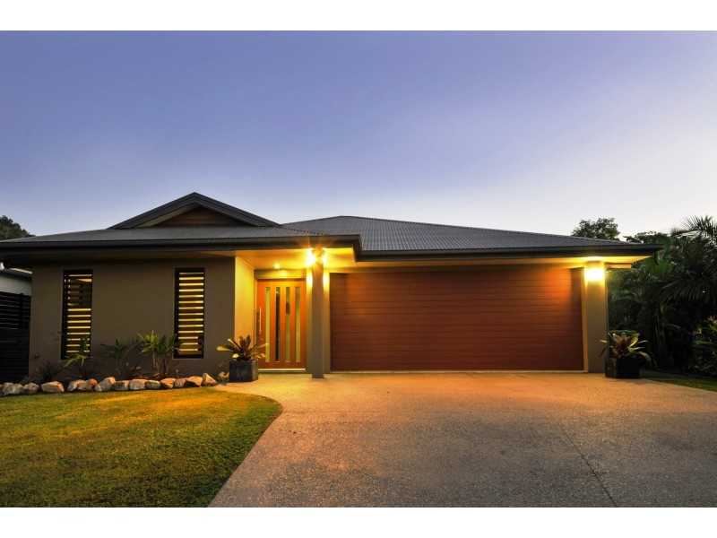 80 Abell Road, Cannonvale QLD 4802