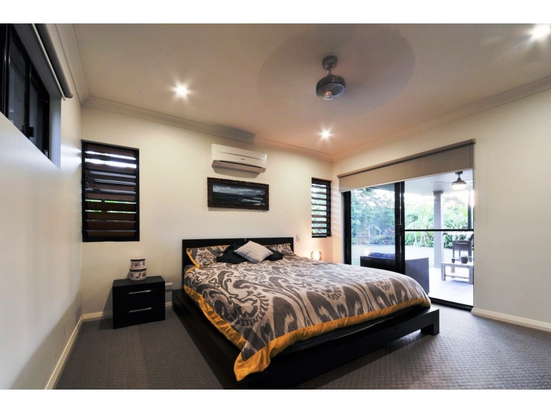 80 Abell Road, Cannonvale QLD 4802