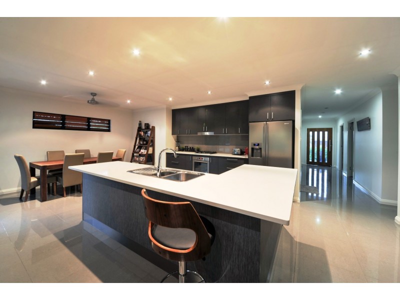 80 Abell Road, Cannonvale QLD 4802
