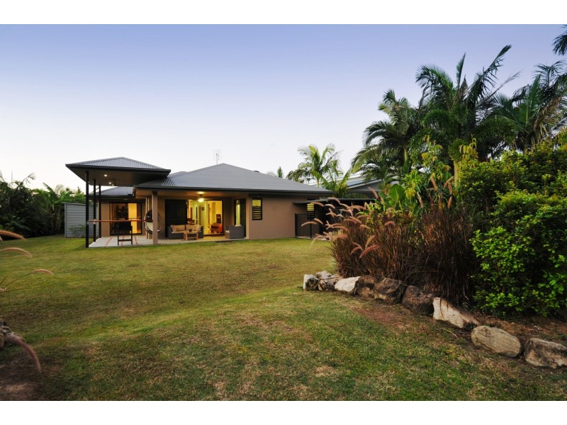 80 Abell Road, Cannonvale QLD 4802