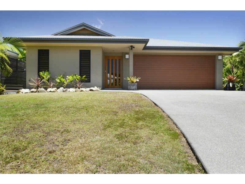 80 Abell Road, Cannonvale QLD 4802