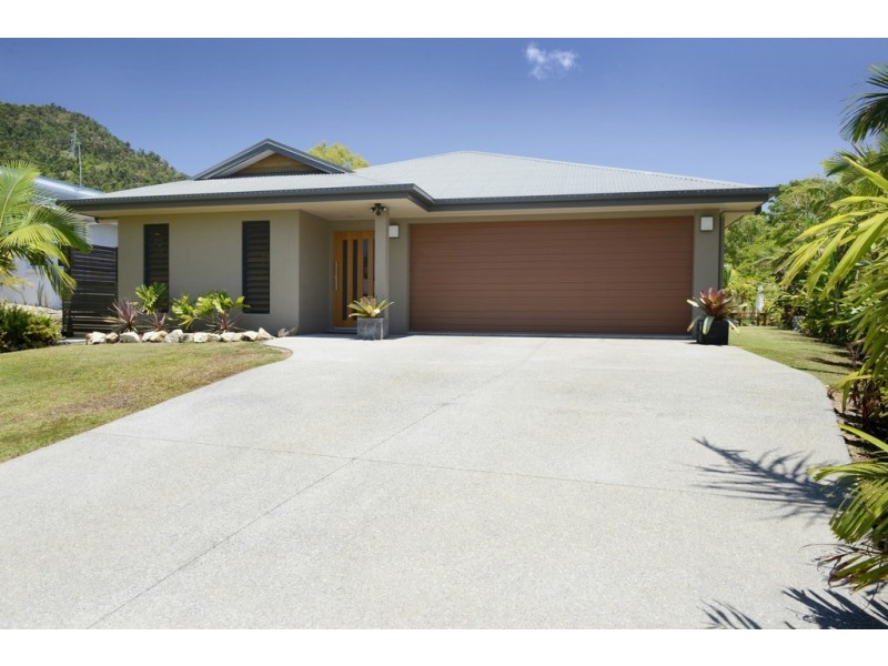 80 Abell Road, Cannonvale QLD 4802