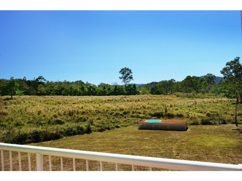 227 Sugarloaf Road, Sugarloaf QLD 4800