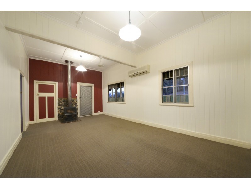 227 Sugarloaf Road, Sugarloaf QLD 4800