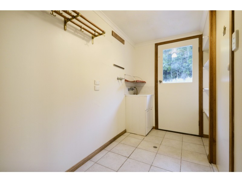 227 Sugarloaf Road, Sugarloaf QLD 4800