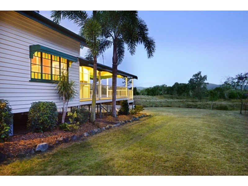 227 Sugarloaf Road, Sugarloaf QLD 4800