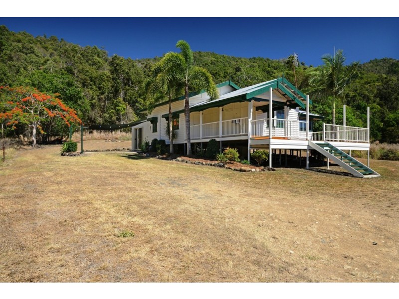 227 Sugarloaf Road, Sugarloaf QLD 4800