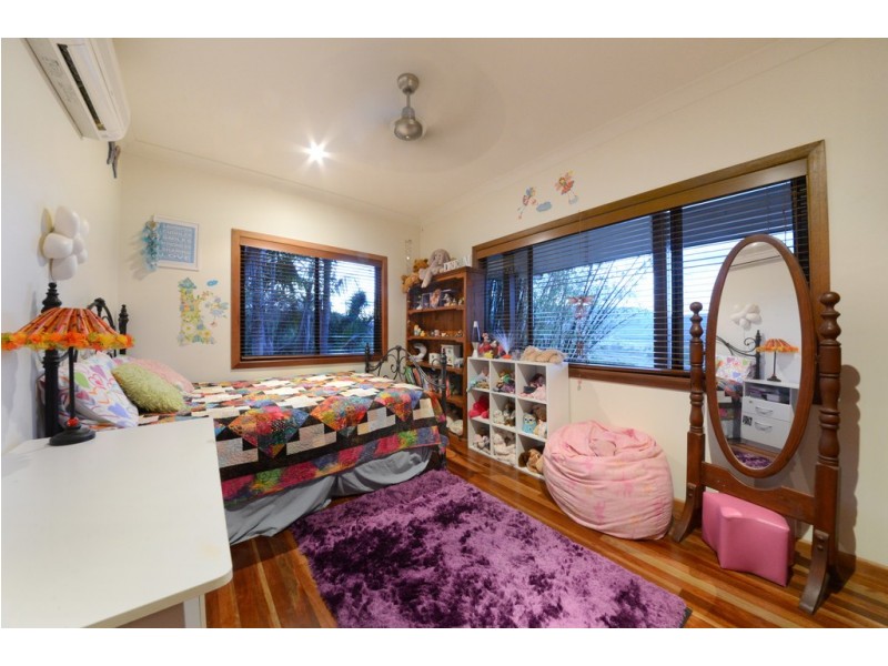 132 Stanley Drive, Cannonvale QLD 4802