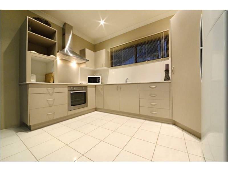 37 Kookaburra Drive, Cannon Valley QLD 4800