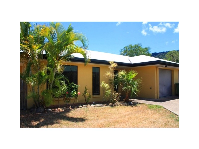 1/18 Banksia Court, Cannonvale QLD 4802