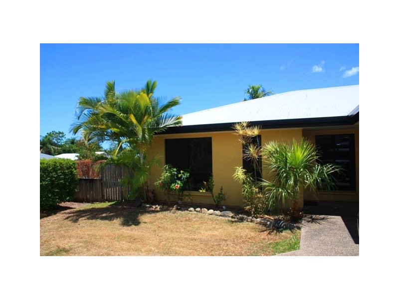 1/18 Banksia Court, Cannonvale QLD 4802