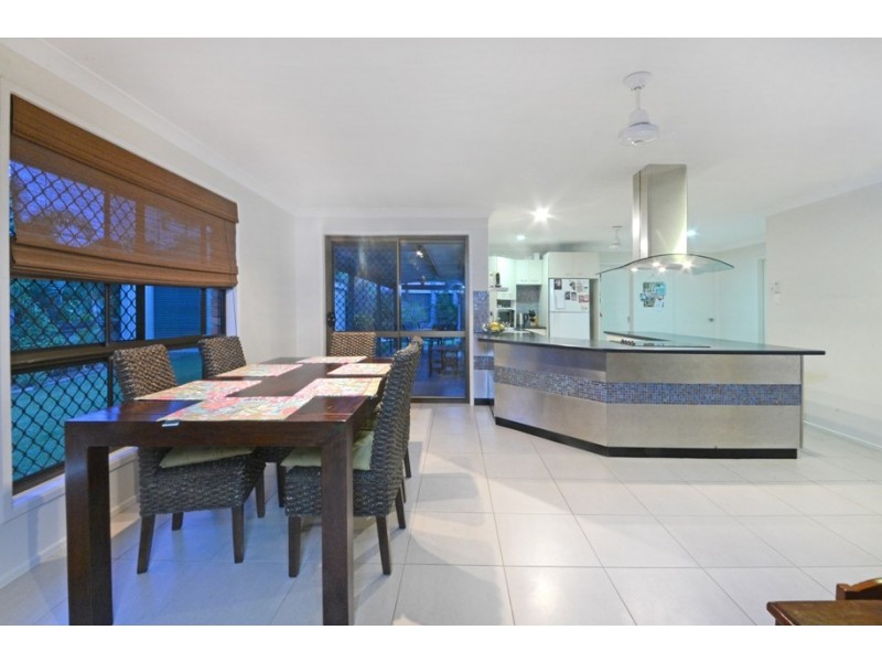 3 Arundel Court, Cannonvale QLD 4802