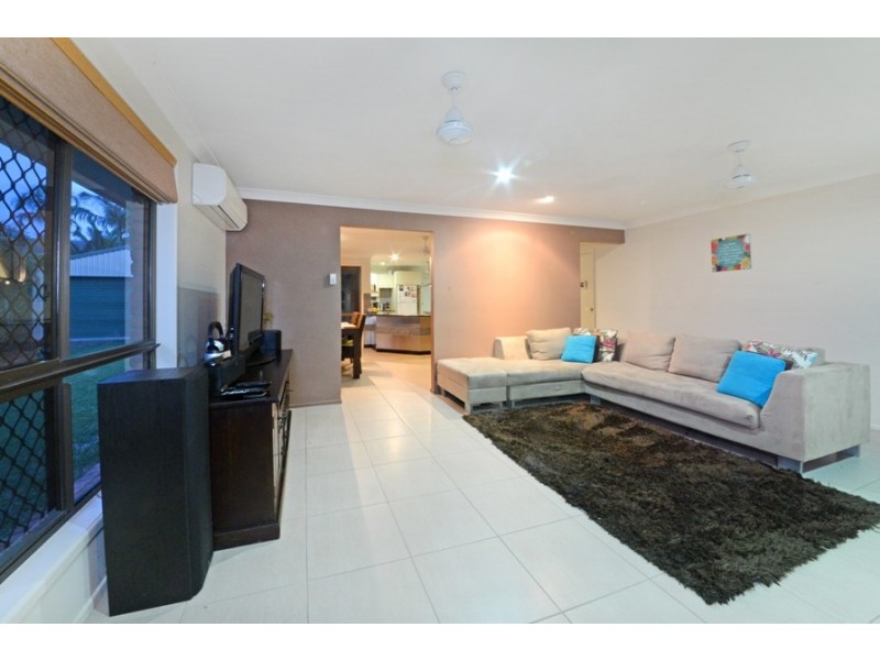 3 Arundel Court, Cannonvale QLD 4802