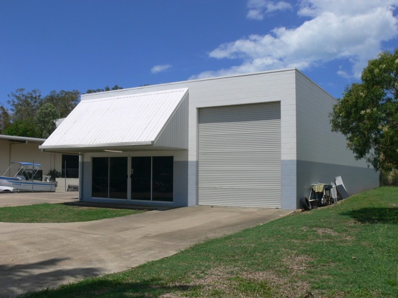 9 Garema Street, Cannonvale QLD 4802