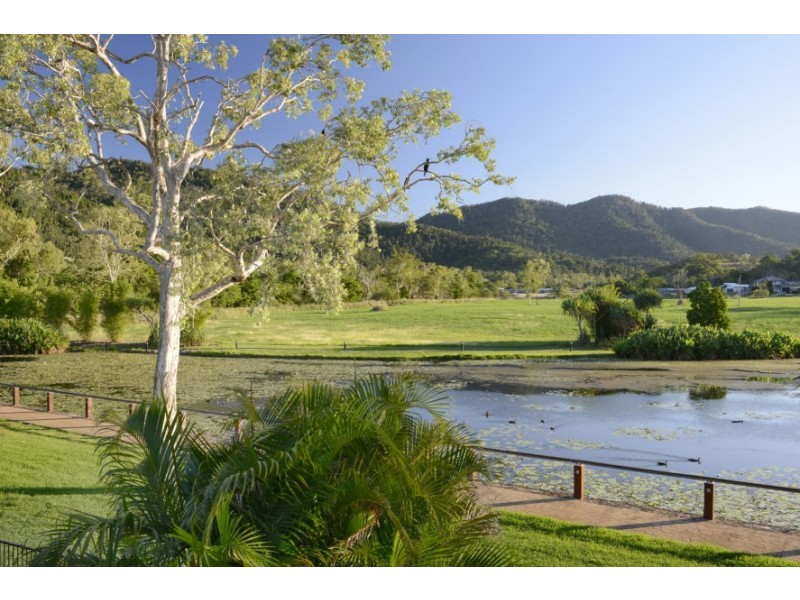 46 Abell Road, Cannonvale QLD 4802