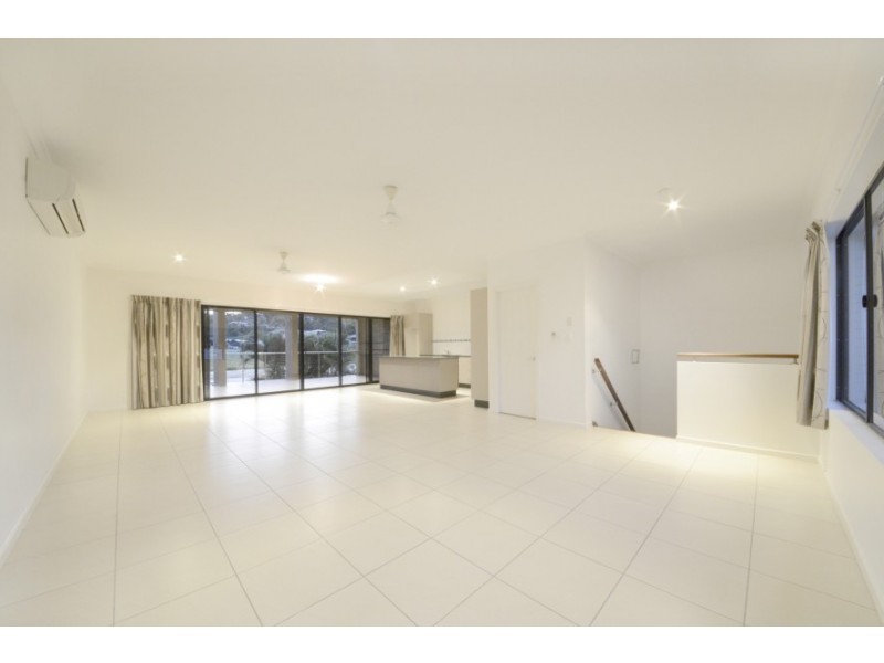 46 Abell Road, Cannonvale QLD 4802