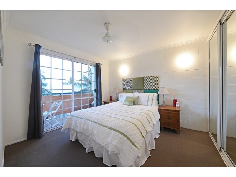 11/3 Eshelby Drive, Cannonvale QLD 4802