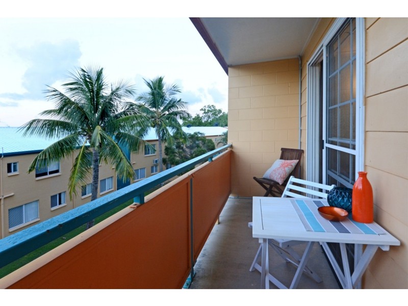 11/3 Eshelby Drive, Cannonvale QLD 4802