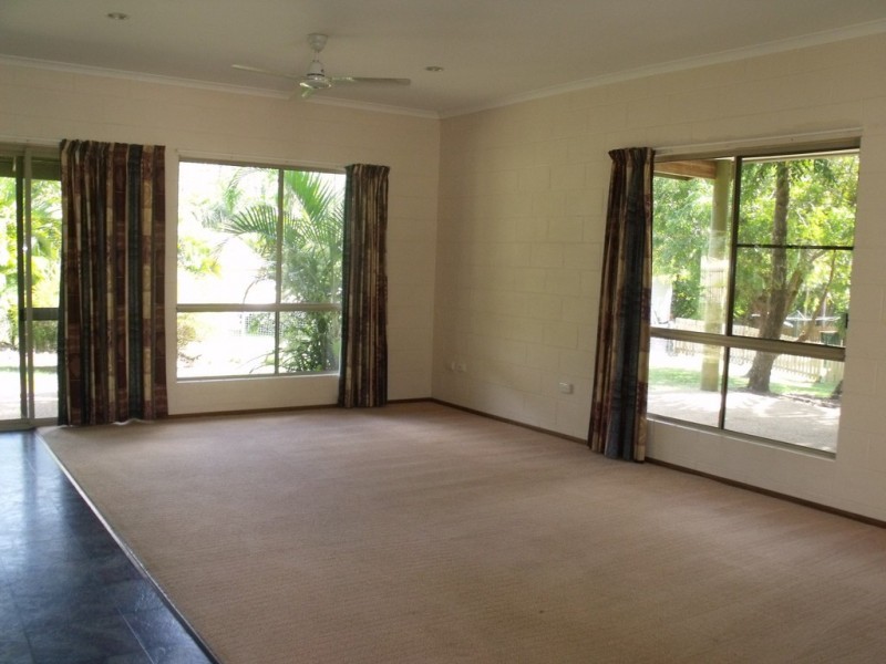 4 Stormvogel Drive, Mandalay QLD 4802