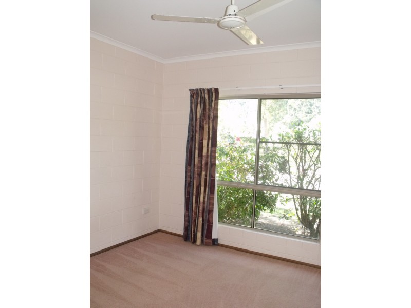 4 Stormvogel Drive, Mandalay QLD 4802
