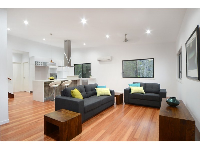 12/13 Border Drive, Cannonvale QLD 4802