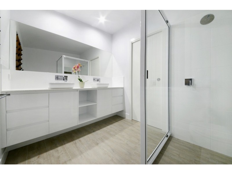 12/13 Border Drive, Cannonvale QLD 4802