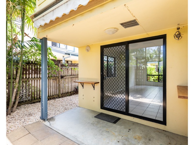 12/16 Beach Road, Cannonvale QLD 4802