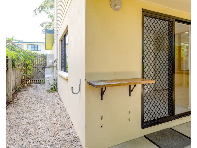 12/16 Beach Road, Cannonvale QLD 4802