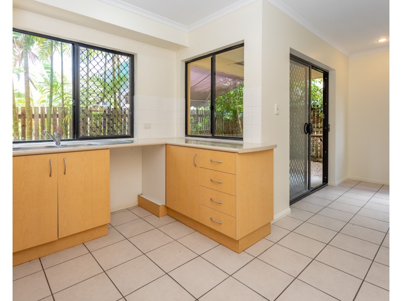 12/16 Beach Road, Cannonvale QLD 4802
