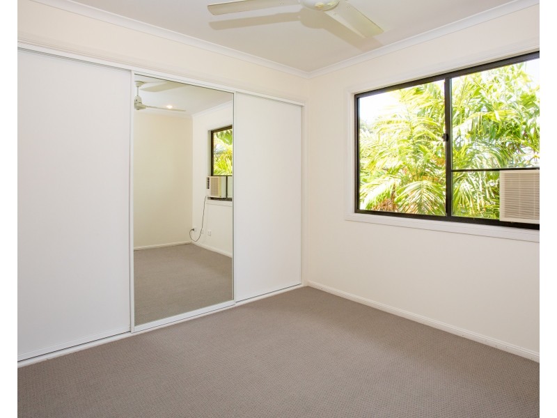 12/16 Beach Road, Cannonvale QLD 4802