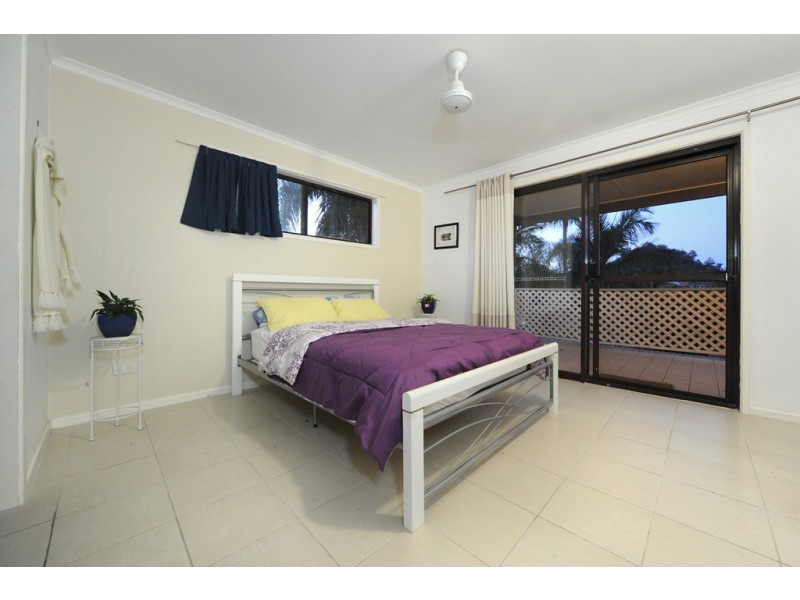 4 Balaka Street, Cannonvale QLD 4802