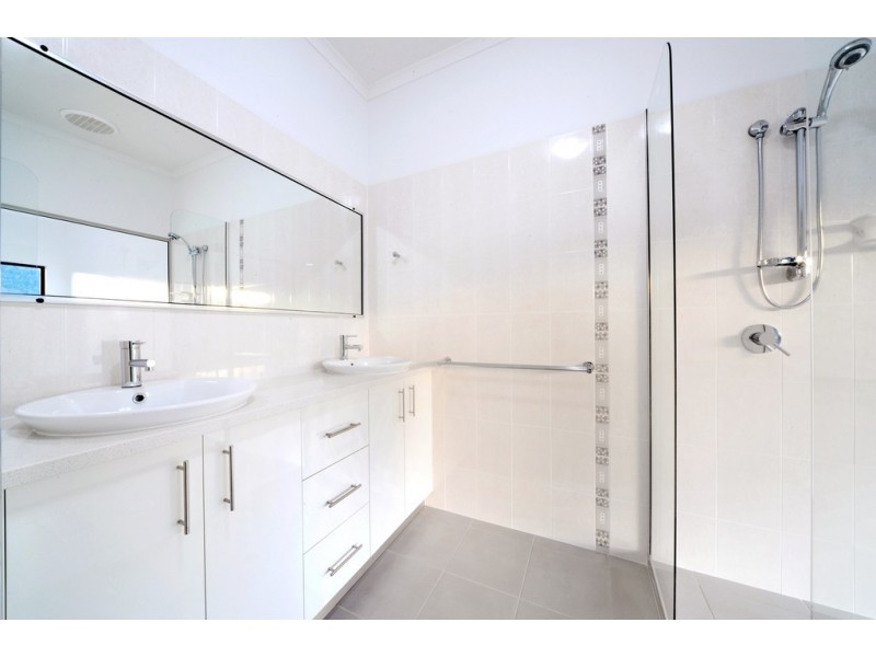 31B Kingfisher Tce, Jubilee Pocket QLD 4802