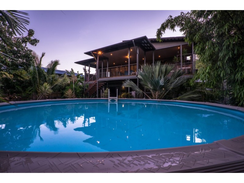86 Gloucester Avenue, Hideaway Bay QLD 4800