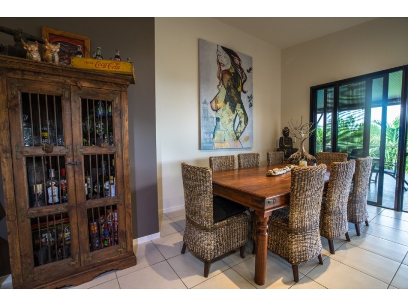 86 Gloucester Avenue, Hideaway Bay QLD 4800