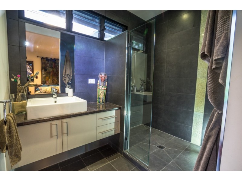 86 Gloucester Avenue, Hideaway Bay QLD 4800