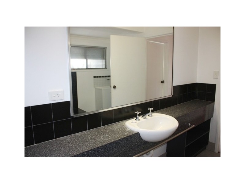 9 Stewart Drive, Cannonvale QLD 4802