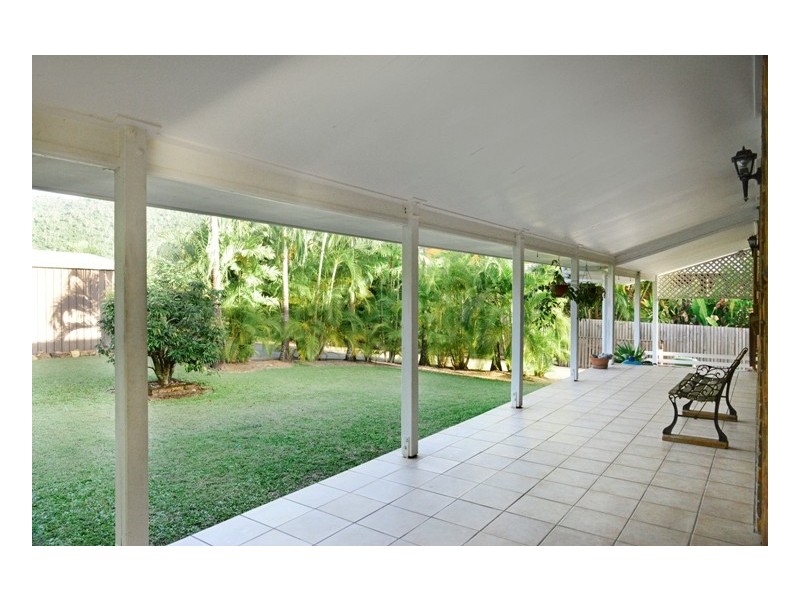 28 Macarthur Drive, Cannonvale QLD 4802